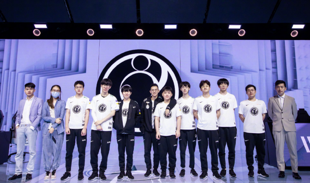 态冲过终点 态冲过终点